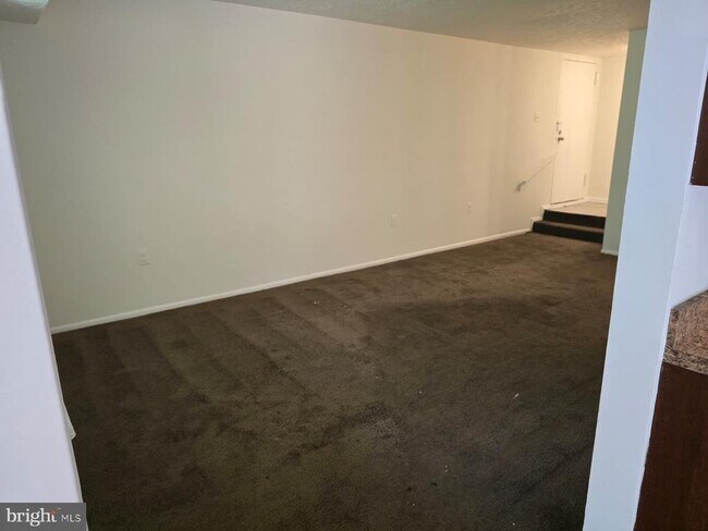 Photo - 7814 Hanover Pkwy Unidad 304
