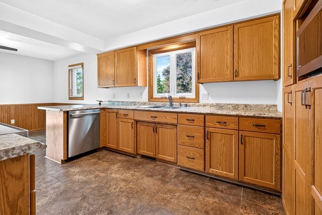 Photo - 3033 W Hiawatha Dr