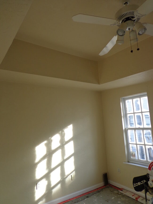 Photo - 2403 Mission St