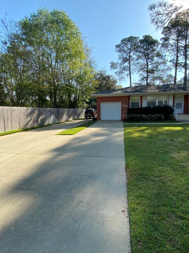 Photo - 503 S Pontiac Ave