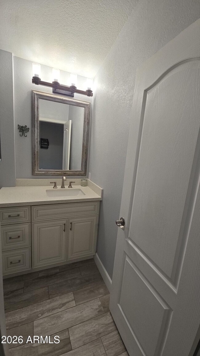 Photo - 151 W Sagebrush St