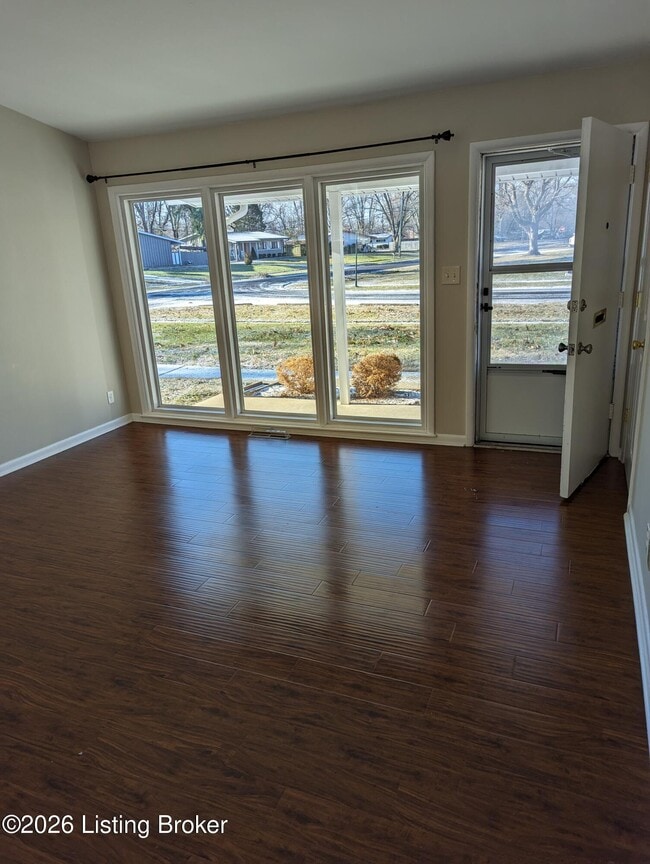 Photo - 1701 Brentmoor Ln