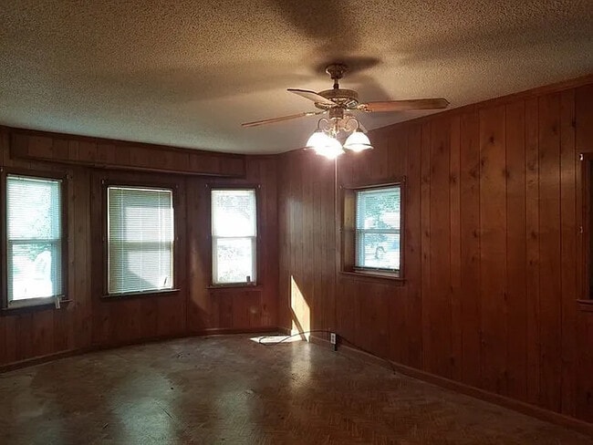 Photo - 2 Bedroom 1 Bathroom