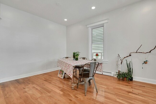 Photo - 158 Edgar St