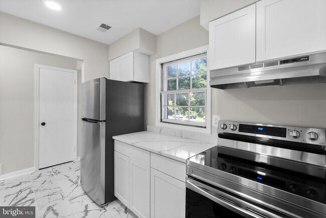 Photo - 14419 St Germain Dr