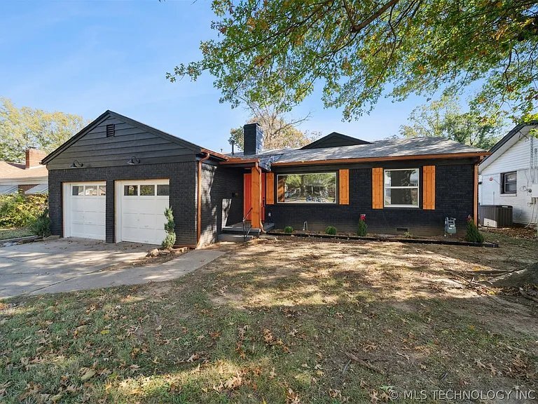 Photo - 559 S Sandusky Ave