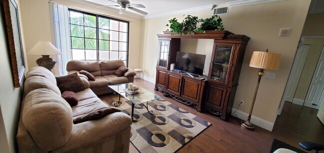 Photo - 233 S Federal Hwy Unit 321