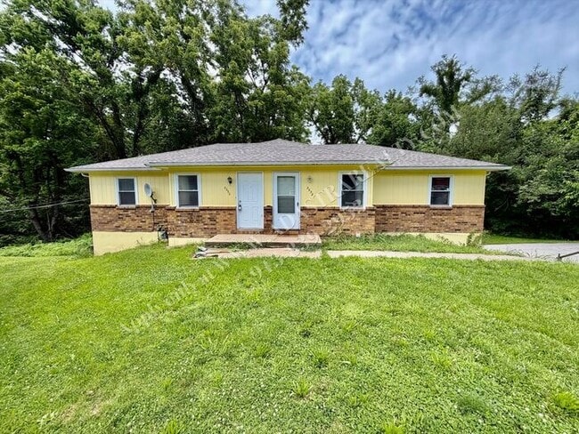 Photo - Beautiful 2 Bedroom Home in KCK-Available NOW!