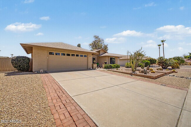 9625 W Taro Ln