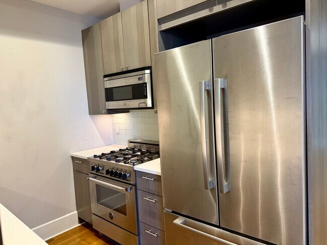 Photo - 5 Mohawk St Unit 1