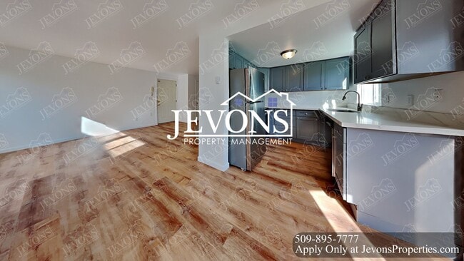 Photo - 1722 E 56th St Unidad 2