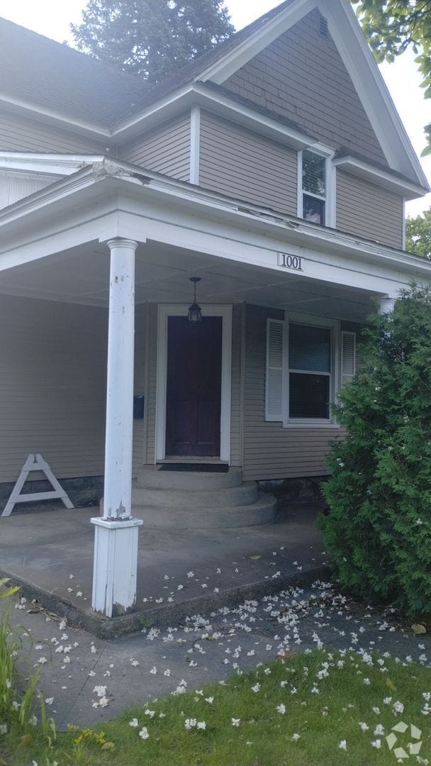Building Photo - Urban Vibes & Vintage Charm on Cass Street Rental