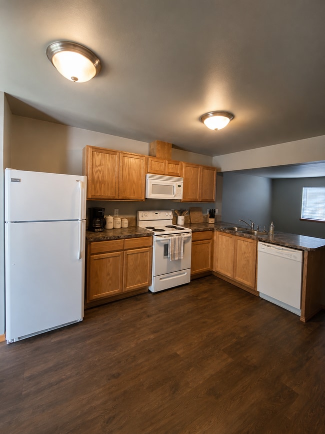 Photo - Skip Shared Laundry—Upgrade Your Lifestyle! he Yakima Home You've Been Waiting For.