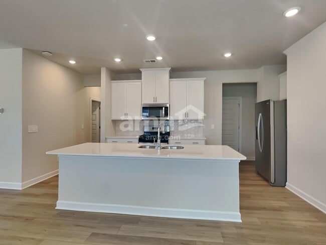 Photo - 548 Crowder Pl