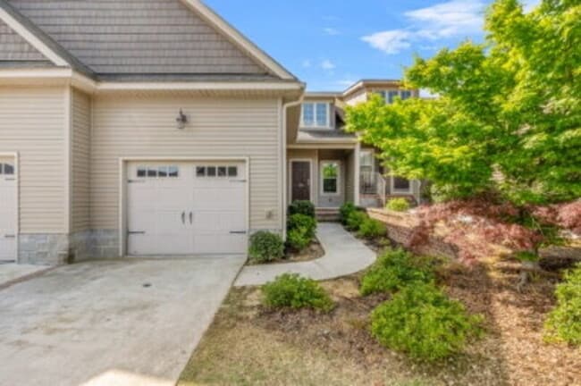 Building Photo - 116 Cypress Cir