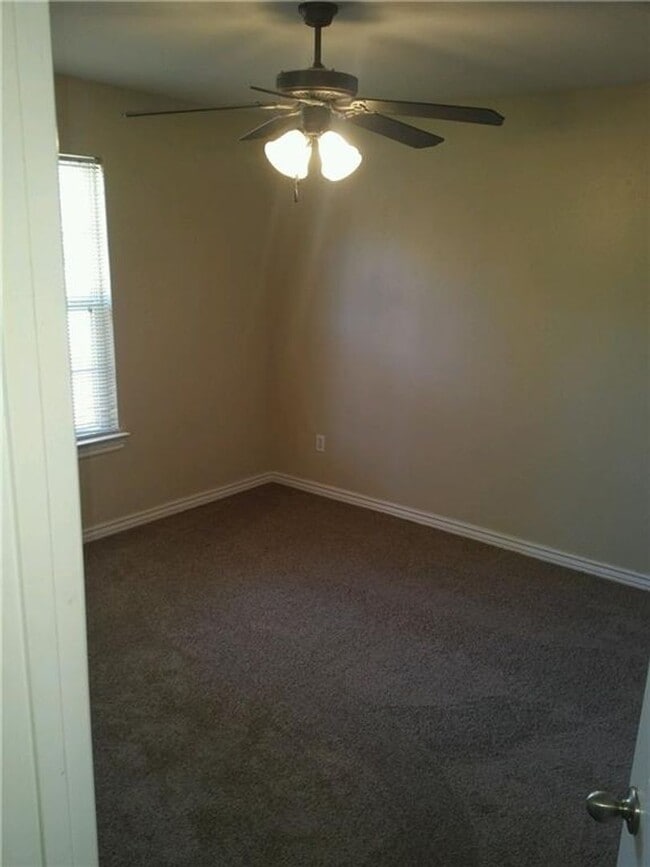 Photo - 233-233 Graystone Cir Unit 231 Graystone