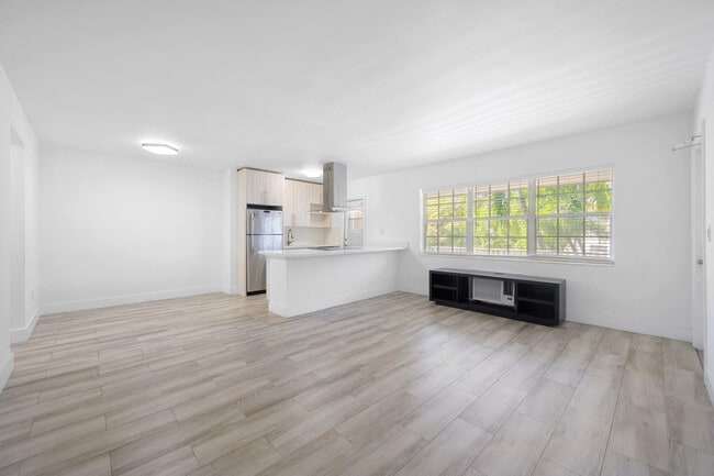 Building Photo - 6565 Santona St Unit B16