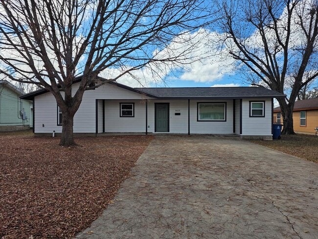 Building Photo - 1625 North St