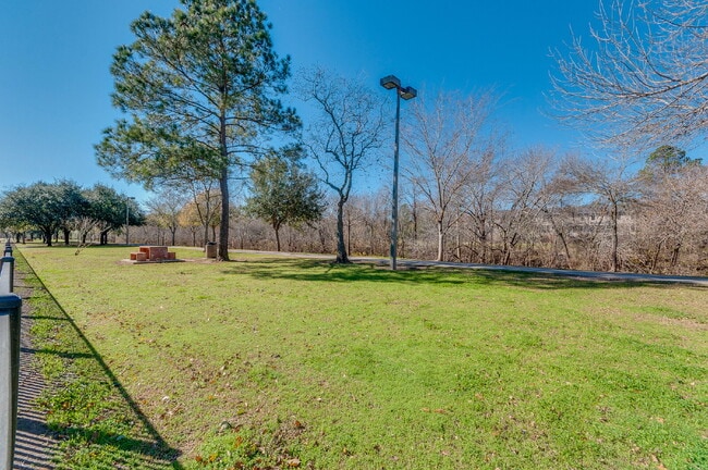 Photo - 2 BEDROOM/2 BATH FABULOUS LOCATION AT THE DESIRABLE ENERGY CORRIDOR