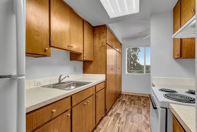 Photo - Kingcity Apartments