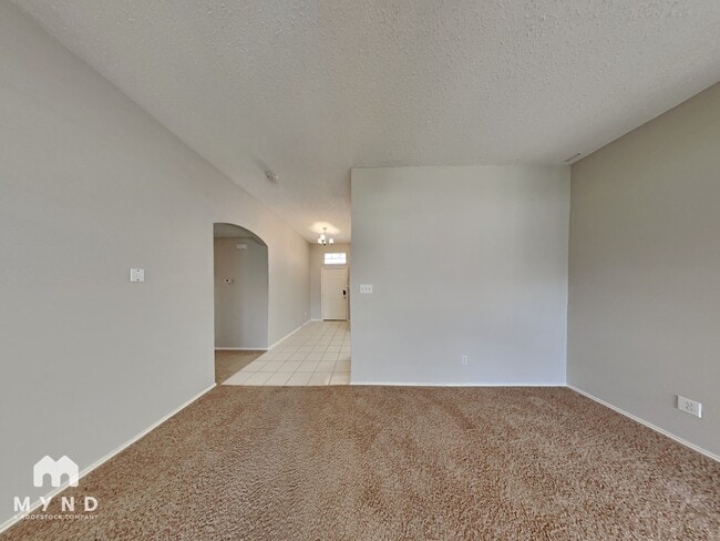 Photo - 4611 Basil Dr