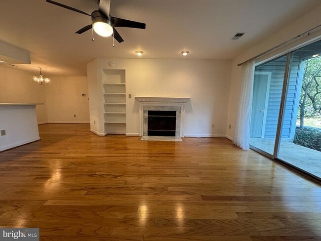 Photo - 13613 Sir Thomas Way Unit 12