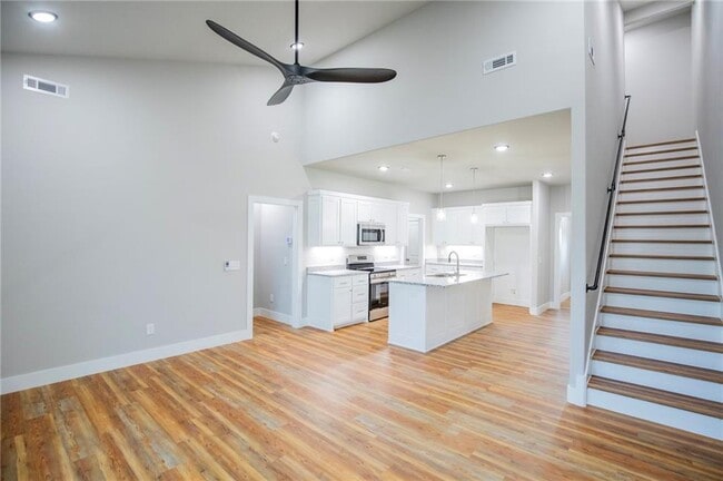Photo - 1041 Seaborn Way
