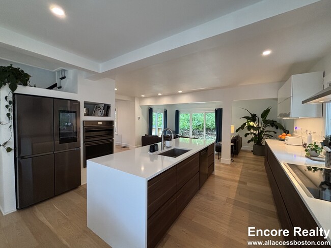 Photo - 91 Brooks St Unit 1