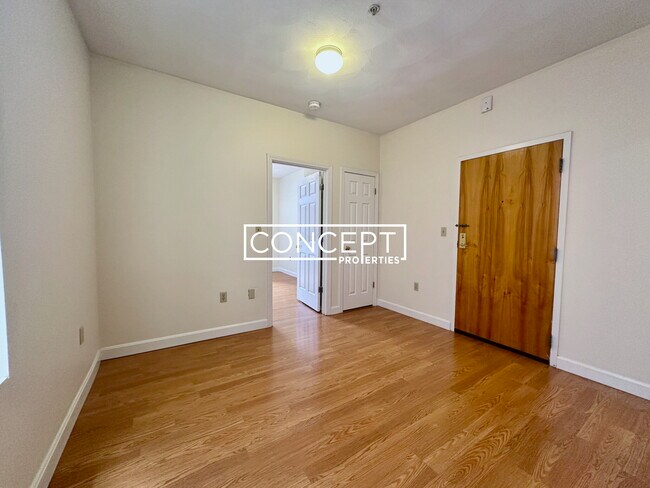 Photo - 81-83A Essex St Unit 81