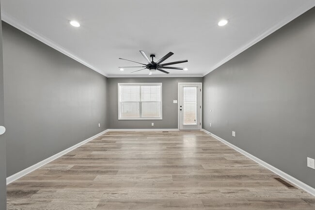 Photo - 1250 Bonneville Dr