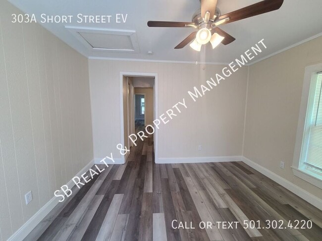 303A Short Street EV-