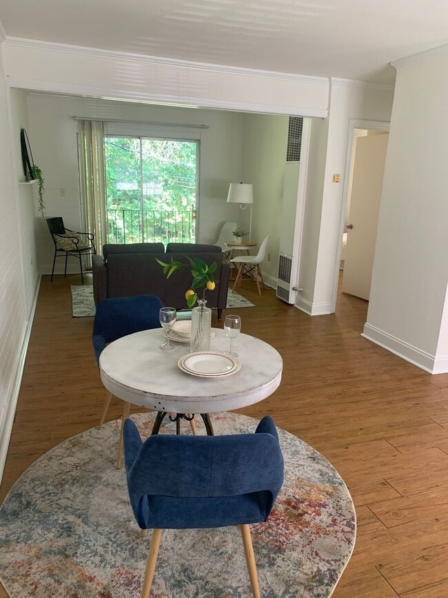 Photo - Charming One Bedroom Apartment In The Heart of Plaza Midwood!