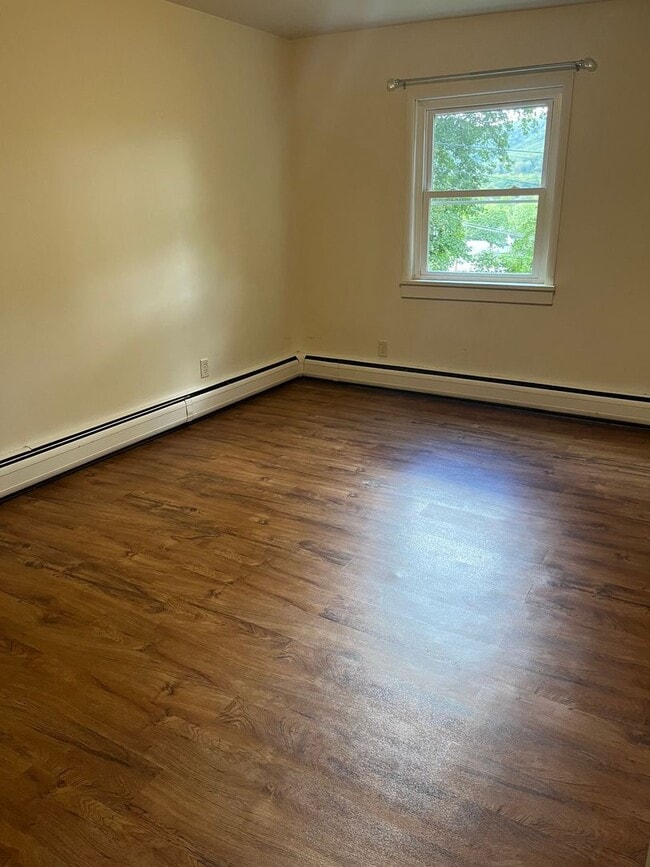 Photo - 710 Valentine St Unit 1