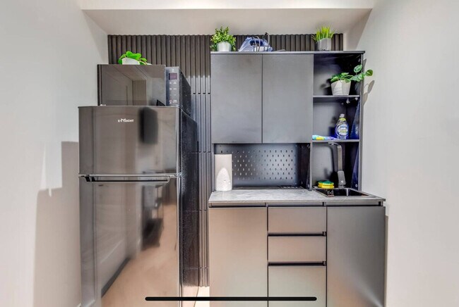 Photo - 65 Claremont St Unit ID1326016P