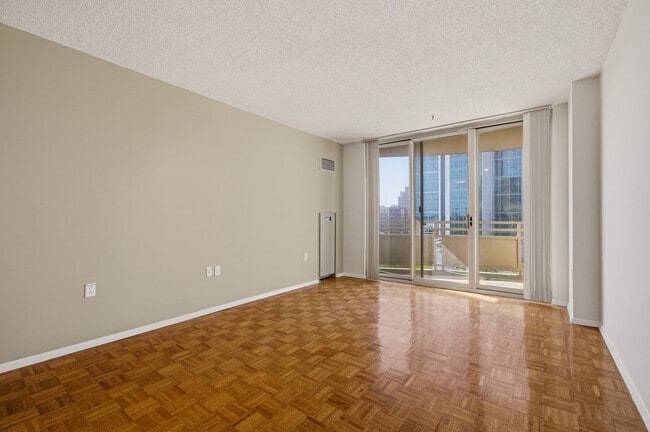 Photo - 4801 Fairmont Ave