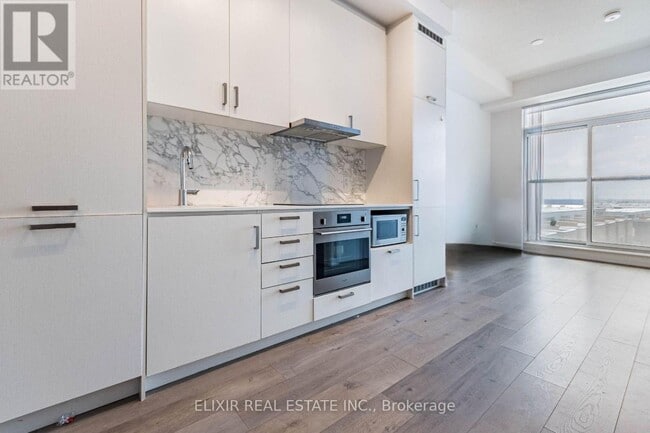 Photo - 60 Honeycrisp Cres Unit 522