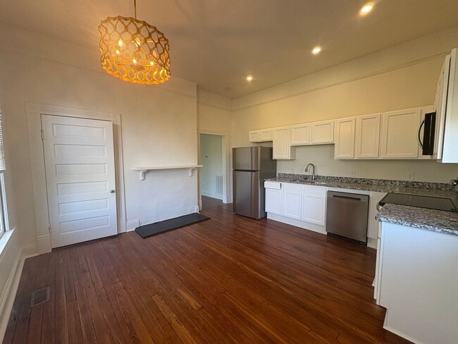 Photo - 169 Lamar St Unit Apartment B