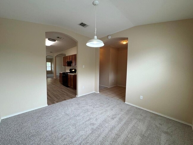 209 Katy B Ln