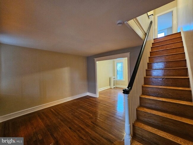 Building Photo - 4008 Gilham St
