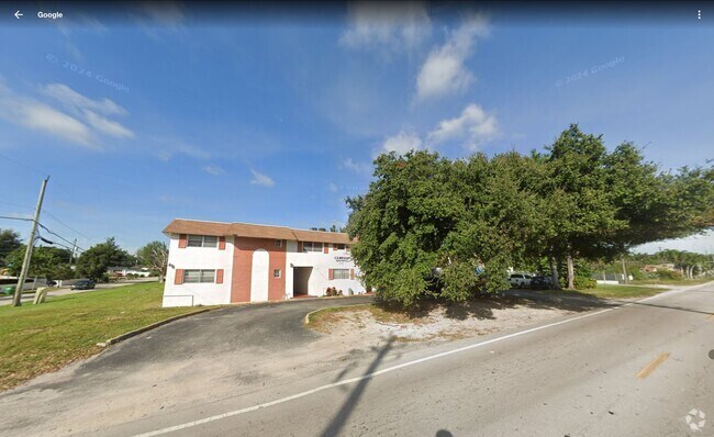 Building Photo - Huge 2b2b For Rent for July 1st - Great Lo... Unit 214 Rental