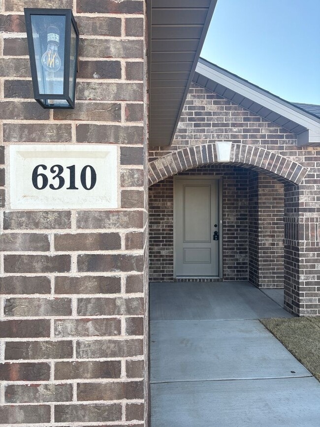 Building Photo - Prime Location! New Home Near Ridgewood Elementary | Alcove Middle School & Minutes to Marsha Sharp!