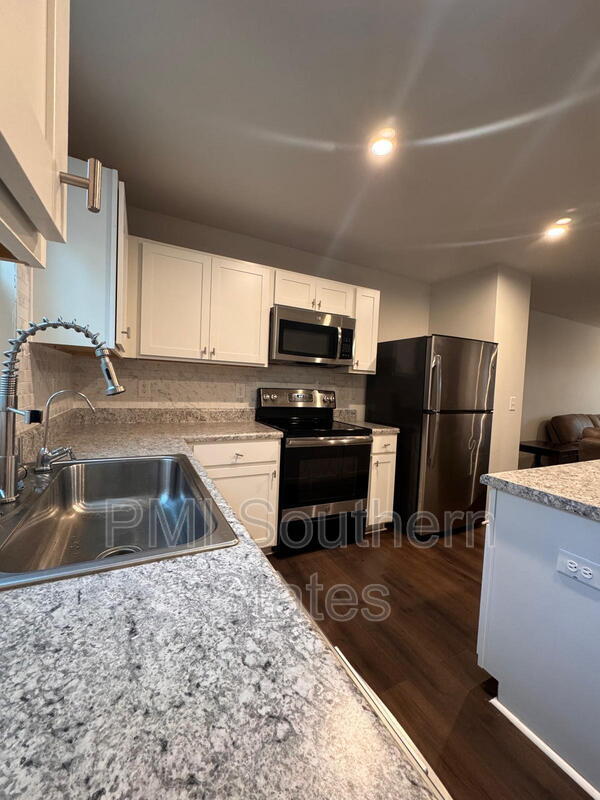 Photo - 358 Hobson Wy