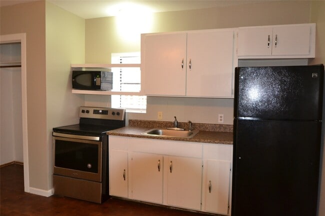 Photo - 211 Drew St Unidad 2/1