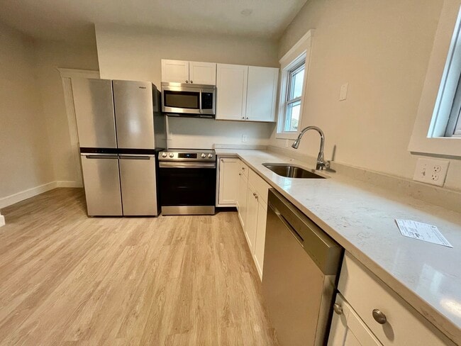 45 Chetwynd Rd Unit 2