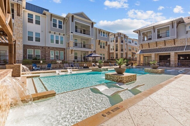 Corban Discovery - Corban Discovery Apartments
