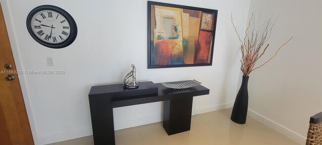 Photo - 3200 Collins Ave Unit 6-5