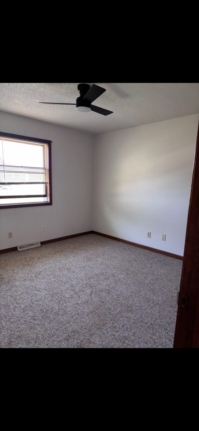 Photo - 315 E 2nd St Unit 315 E 2nd st Oglesby