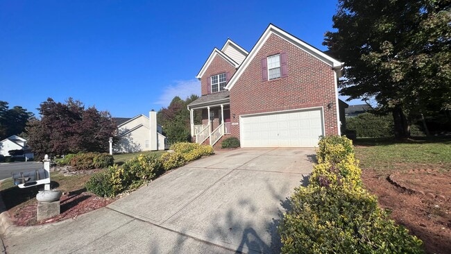 Photo - 201 Tecumseh Ct