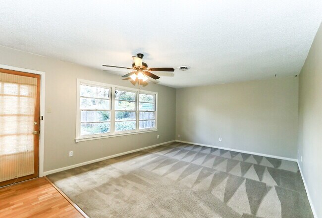 Photo - Beautiful 3 Bedroom Home in Central Lubbock