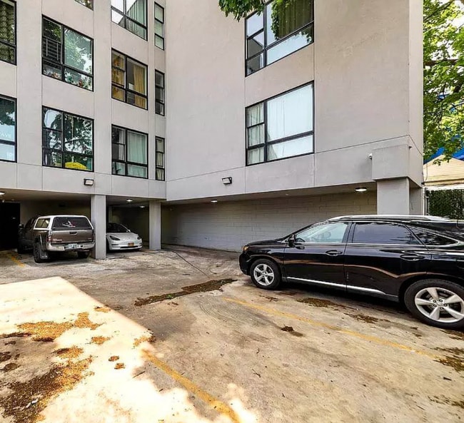 Photo - 282-E32 E 32nd St Unit 4C